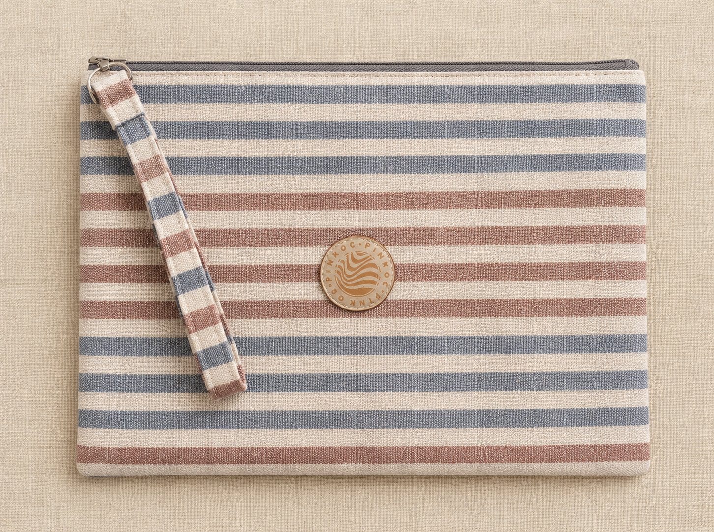 Coastline Sandie
